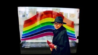 Jale İris Gökçe, “Angel Rainbow-Self” gökkuşağı heykeli'ni mikado sanal galerisi ile dijital Platforma Taşıdı.