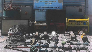 Afyonkarahisar'da 25 ayrı hırsızlıktan aranan kişiler yakalandı