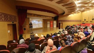 Annelere uyuşturucuyla mücadele eğitimi