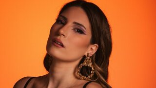 Aslı Özer'den 'Hayatın İzleri'