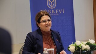 Bakan Yanık, New York’ta Türk vatandaşları ile bir araya geldi
