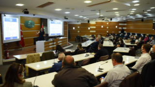 Bornovalı çiftçilere toprak analizi eğitimi