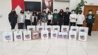 'Bu Kış Beni Sen Giydir' projesi ile 5 bin minik kalp daha ısındı