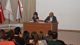 Derviş Zaim, Yakın Doğu Üniversitesi İletişim Fakültesi öğrencileri ile buluştu