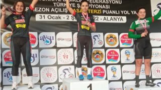 Duru Bulgur’un kadın sporcuları Alanya’daki bisiklet yarışına damga vurdu