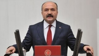 İYİ Partili Erhan Usta: Gündem olmak için sadece hırsızlık yetmiyor demek ki