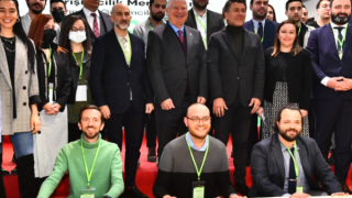 “Girişimcilik Merkezi İzmir”de ilk ödüller sahiplerini buldu