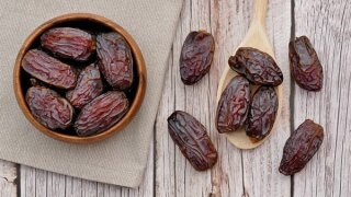 İftardan sonra tüketilen 8-10 bardak su böbrek yükünü dengeliyor