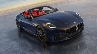 Maserati, üstü açık ikonik Yeni Maserati GranCabrio'yu sunuyor.