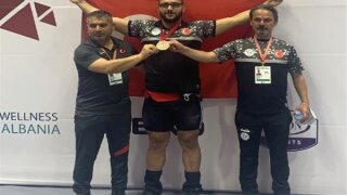 Onur Demirci'den bronz madalya