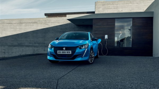 Peugeot, B segment elektrikli satışlarında 2022'yi Avrupa'da lider tamamladı