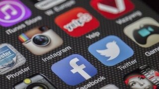 Facebook'un adı mı değişiyor?