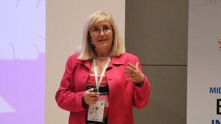 Prof. Dr. Nesrin Dilbaz: “Depremzedelerin empatiye ihtiyacı var