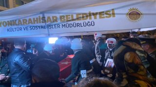 Şehit Piyade Sözleşmeli Er Hakan Köroğlu, Afyonkarahisar'da son yolculuğuna uğurlandı