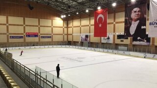 Türkiye Buz Pateni Federasyonu Başkanı Özdemir, çevrim içi toplantı düzenledi