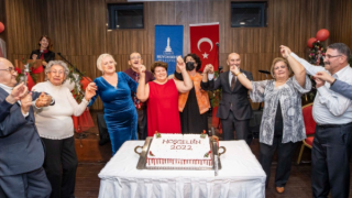 Soyer, huzurevi sakinlerinin yeni yılını kutladı