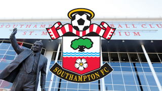 Tarihinde ilk kez liderlik koltuğuna oturan Southampton'dan Trump'a gönderme: Sayımı durdu
