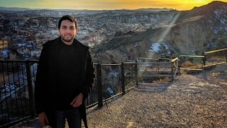 Türk asıllı Mısırlı genç, ülkemizi dünyaya tanıtan site kurdu