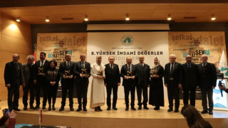Üsküdar Üniversitesi 8. Yüksek İnsani Değerler Ödülleri sahiplerini buldu
