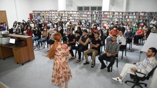 Yenişehir Belediyesi'nden üniversitelilere cinsiyet eşitliği eğitimi