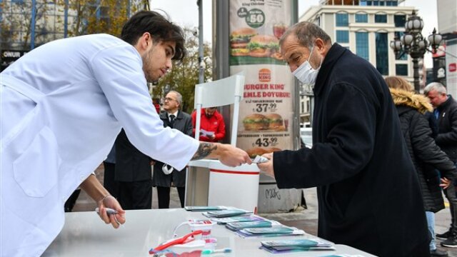 ABB, Başkentlileri ağız ve diş sağlığı konusunda bilinçlendiriyor
