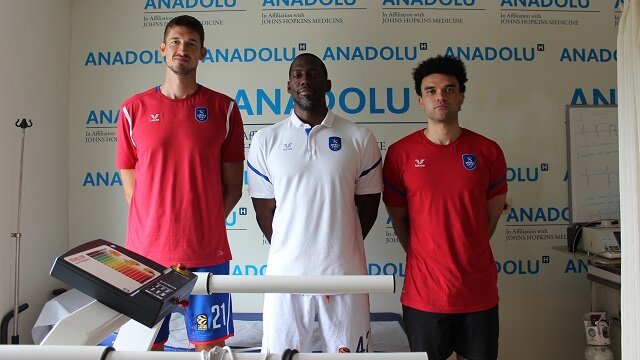 Anadolu Efesli 3 oyuncu sağlık kontrolünden geçti
