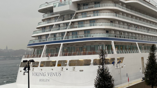 Galataport İstanbul bu yılın son yolcu gemisini ağırlıyor