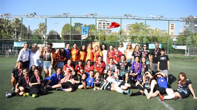 Kadıköy'de kadınlar futbolu heyecanı