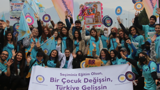 TEGV Runtalya Maratonu’nda eğitim için koştu