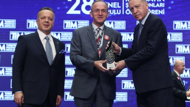 Toyota otomotiv sanayi Türkiye’ye ihracat şampiyonu ödülü